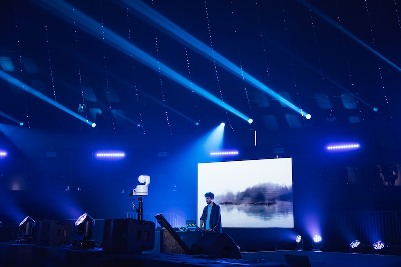 Lovetomorrow_CARLOS-CASAS_Atmosphere Carlos Casas: Lacunae - credit @tinneconjaertsphotography and Love Tomorrow